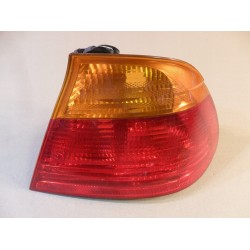 BMW 3 E46 SEDAN LAMPA PRAWA TYLNA TYŁ 8364922