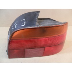 BMW E39 SEDAN LAMPA PRAWY TYŁ TYLNA 8358032